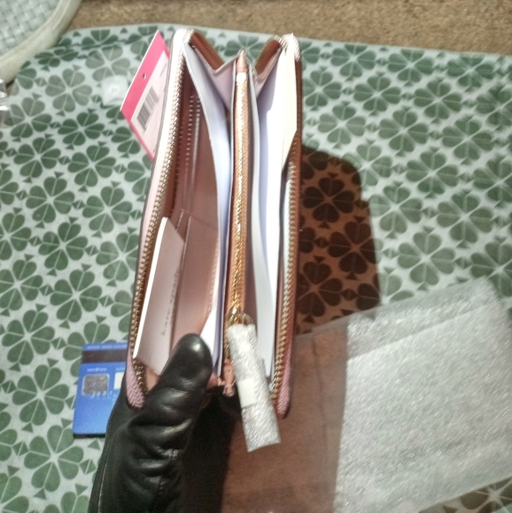 Wallet - Picture 6 of 7